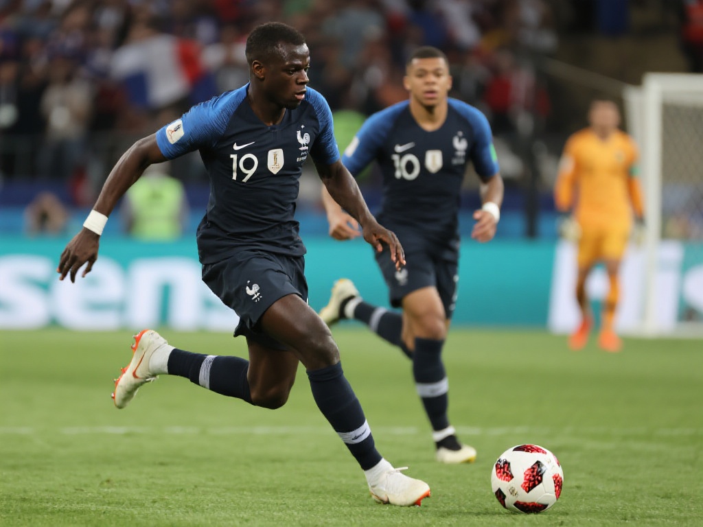 坎特归队,法国队豪华阵容亮相欧洲杯 坎特回归:“扫荡者”如何改变法国节奏?